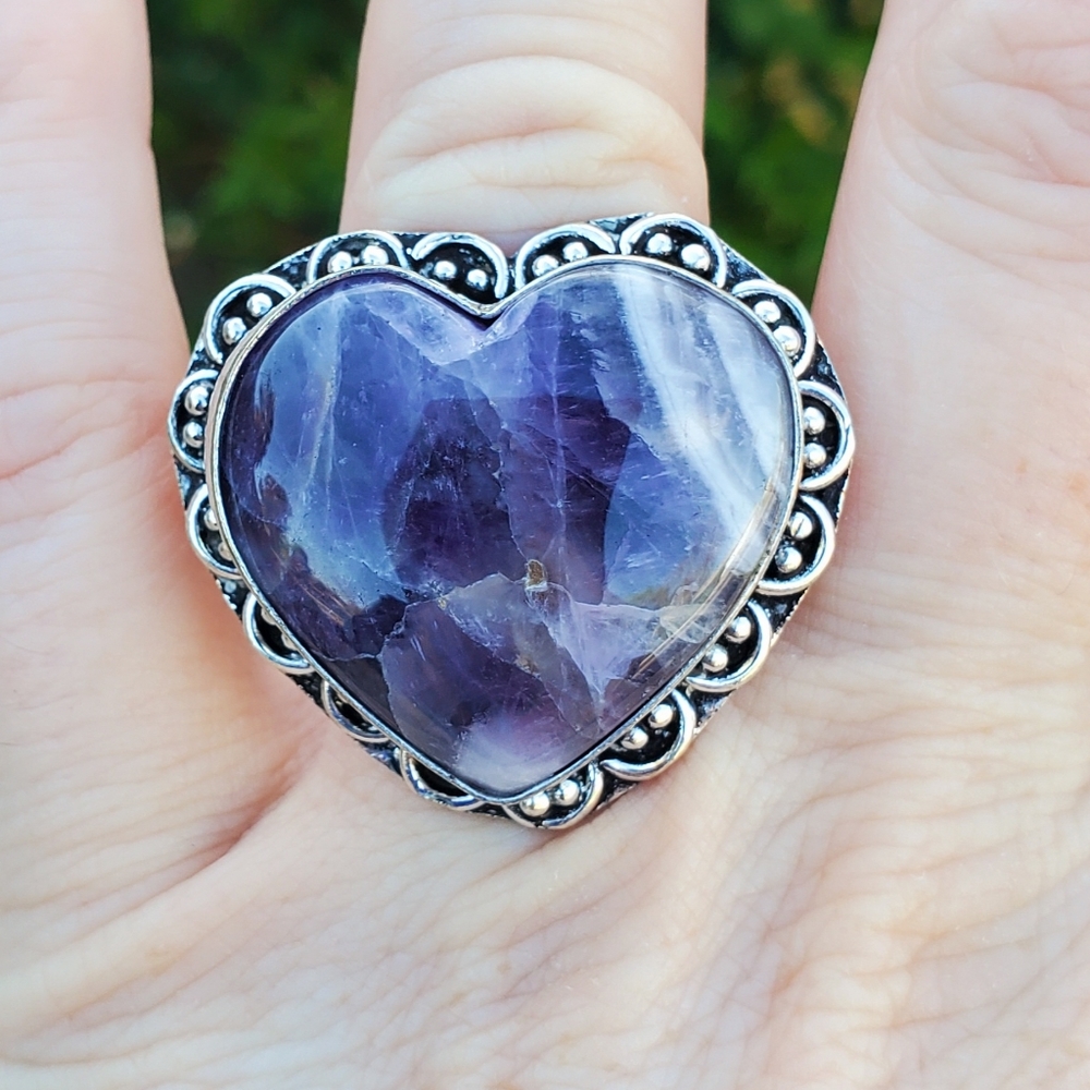 New Unique Heart Shaped Chevron Amethyst 925 Silver Statement Ring.